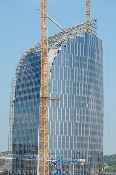 tour des finances à Liège